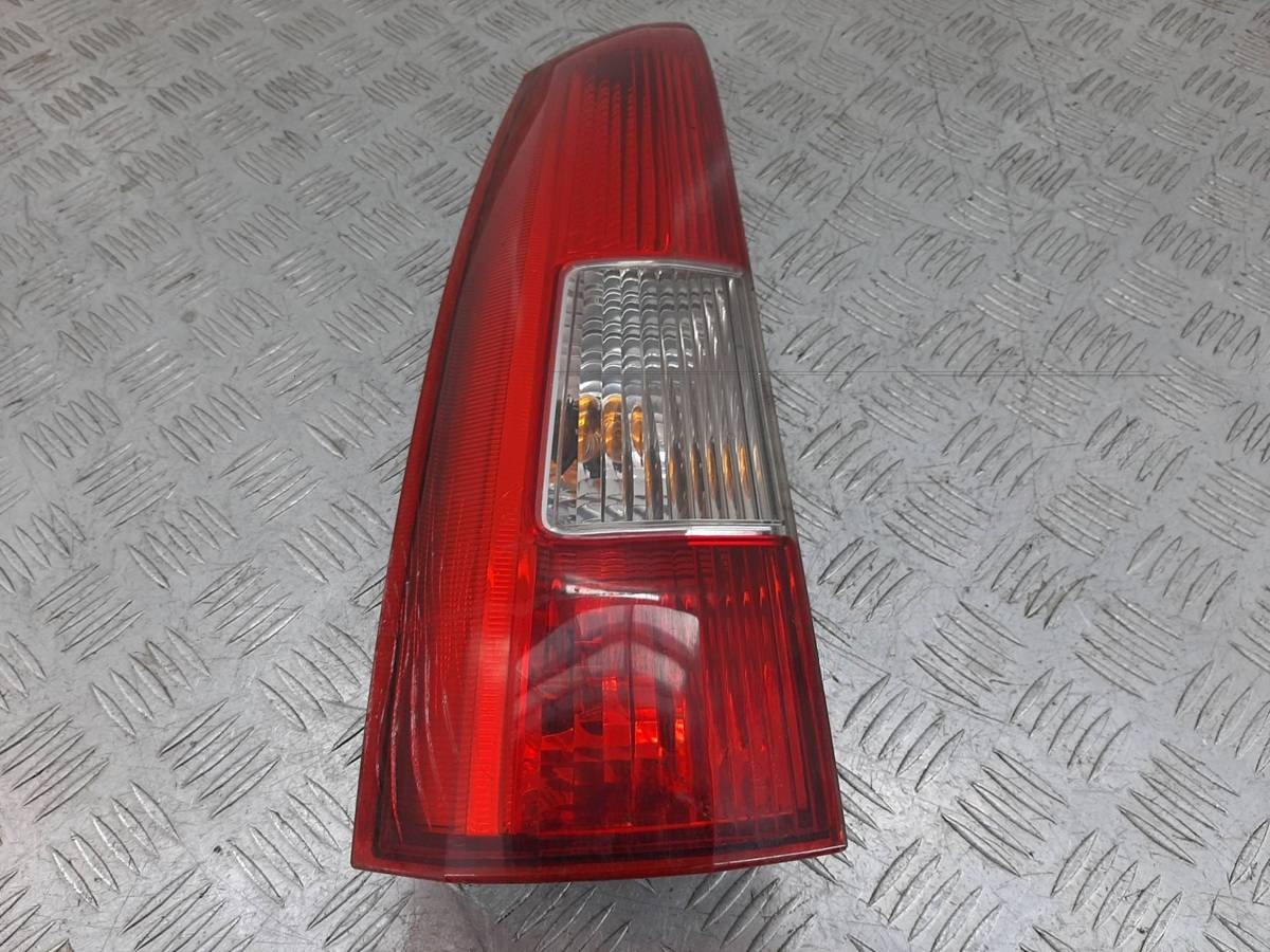 Новое Volvo V70, 2001 г., арт. 1109820