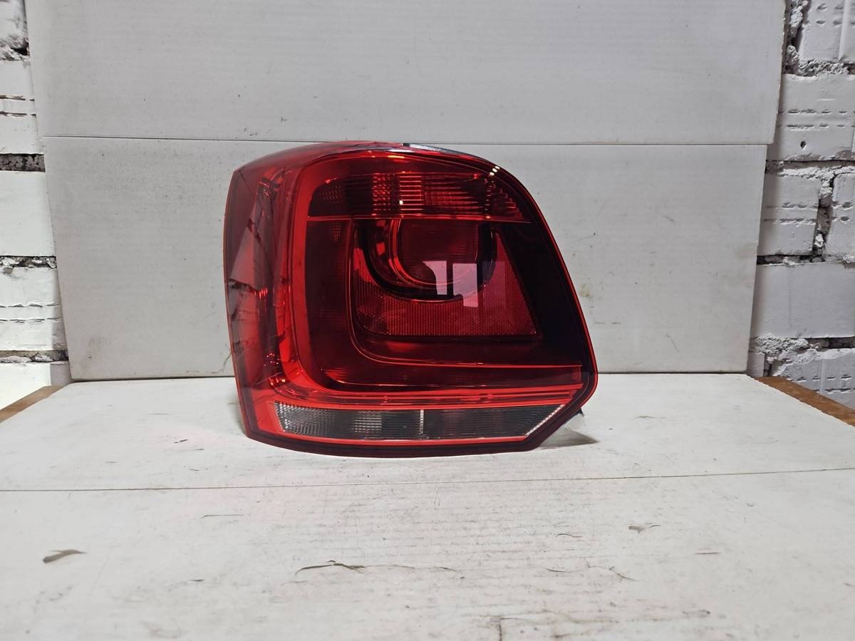 Новое Volkswagen Polo, 2014 г., OEM 6R0945095, арт. 22406