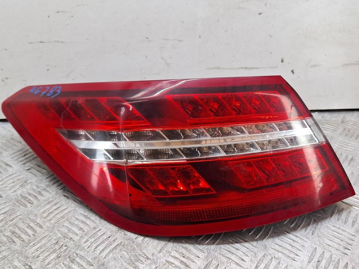 Новое Mercedes E W212, 2011 г., OEM A2079060158, арт. 30250