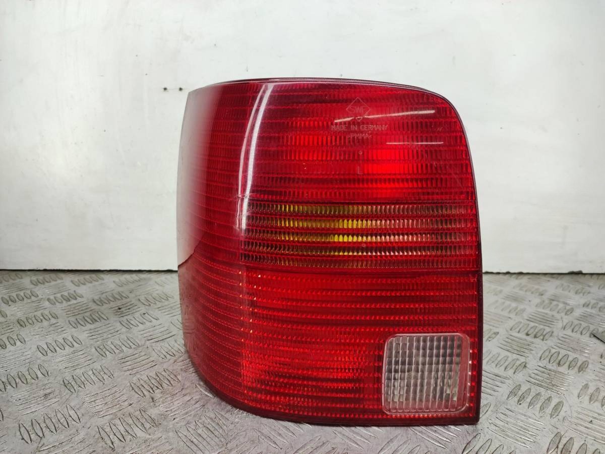 Новое Volkswagen Passat, 1999 г., OEM 3B9945111F, арт. 37012