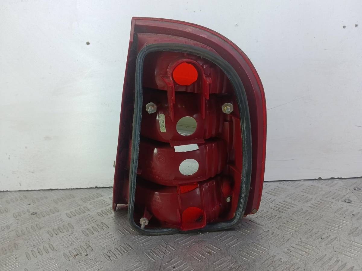Новое Skoda Fabia, 2002 г., OEM 6Y6945095B, арт. 48748, фото 3
