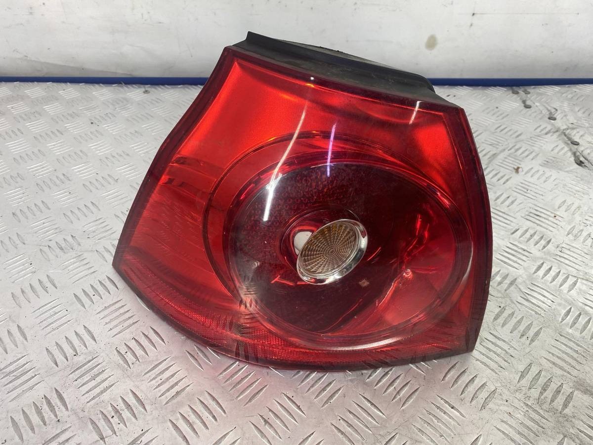 Новое Volkswagen Golf, 2005 г., OEM 1K6945095E, арт. 52741