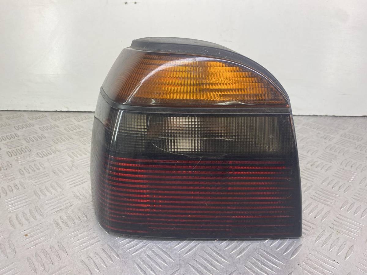 Новое Volkswagen Golf, 1999 г., OEM 1E0945111, арт. 53051