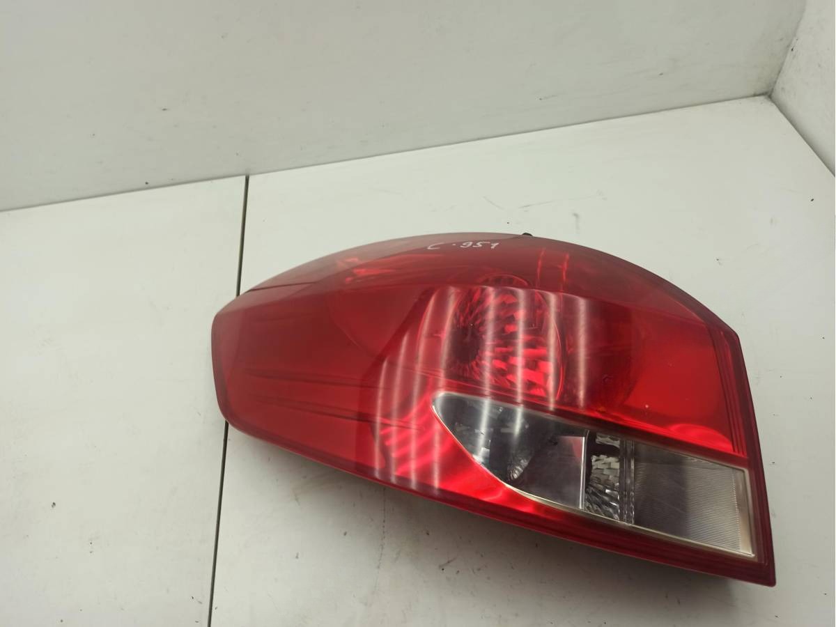 Новое Renault Clio, 2005 г., OEM 8200586843, арт. 54836485