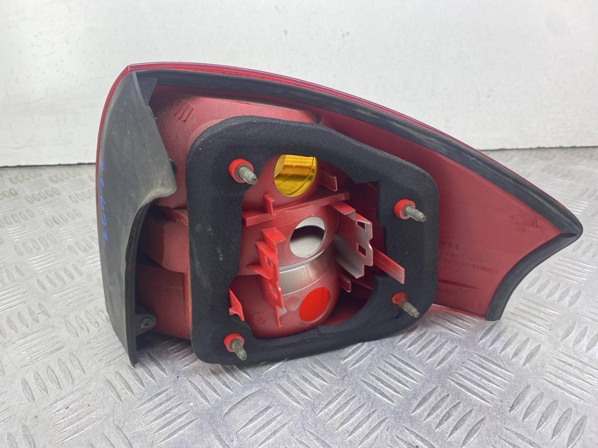 Новое Audi A6, 1998 г., OEM 4B5945095, арт. 63681, фото 3