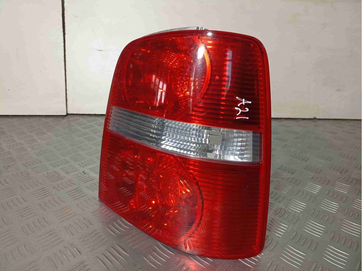Новое Volkswagen Touran, 2004 г., арт. 014844, фото 2