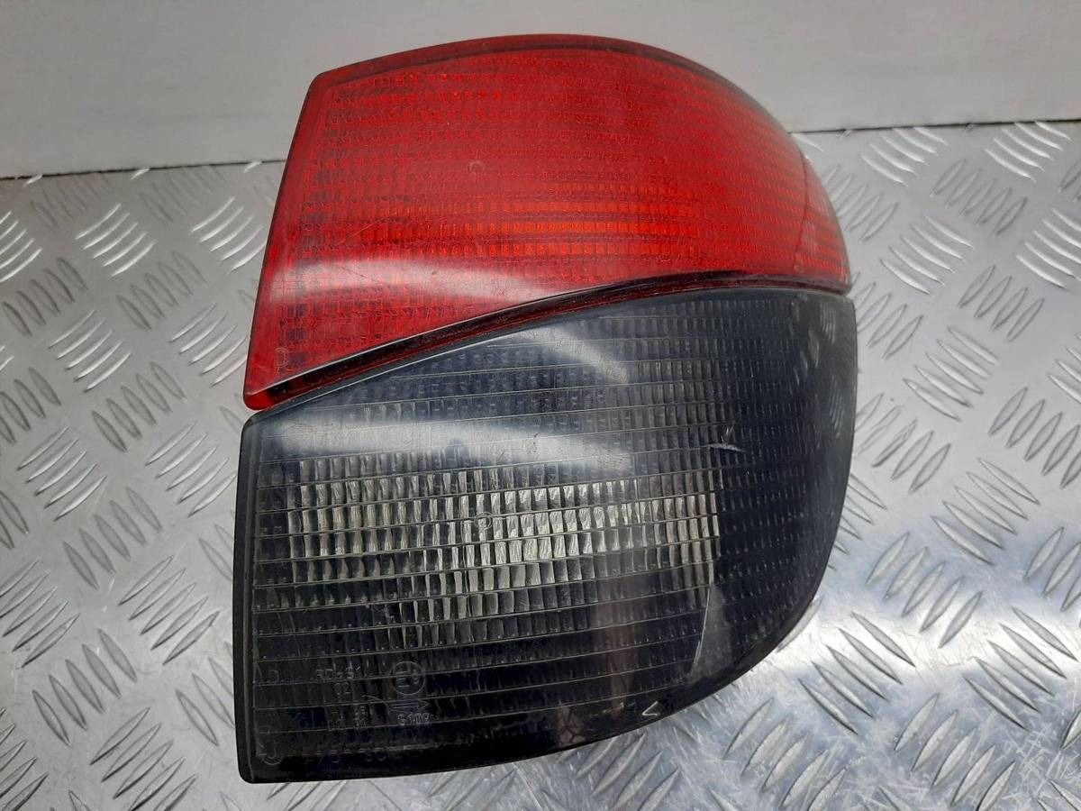 Новое Peugeot 406, 1996 г., OEM 92401M20, арт. 1007764