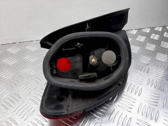 Новое Peugeot 406, 1996 г., OEM 92401M20, арт. 1007764, фото 4