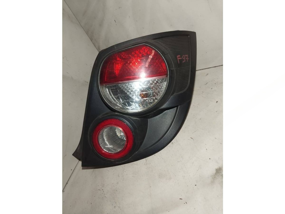 Новое Chevrolet Aveo T300, 2013 г., арт. 101747375