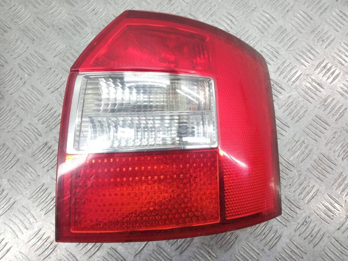 Новое Audi A4, 2002 г., OEM 8E9945096, арт. 1076345