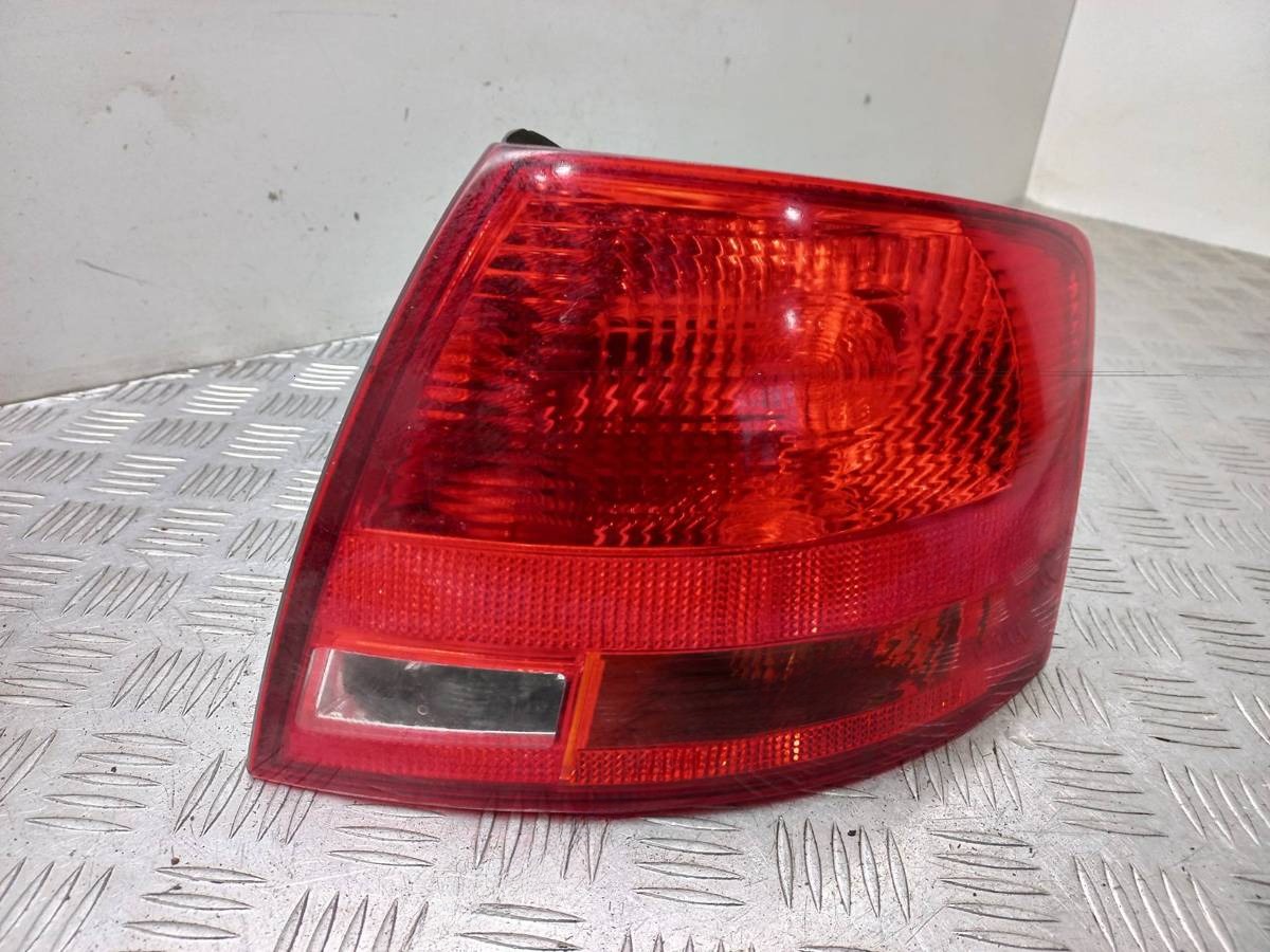 Новое Audi A4, 2007 г., OEM 8E9945096E, арт. 1101125