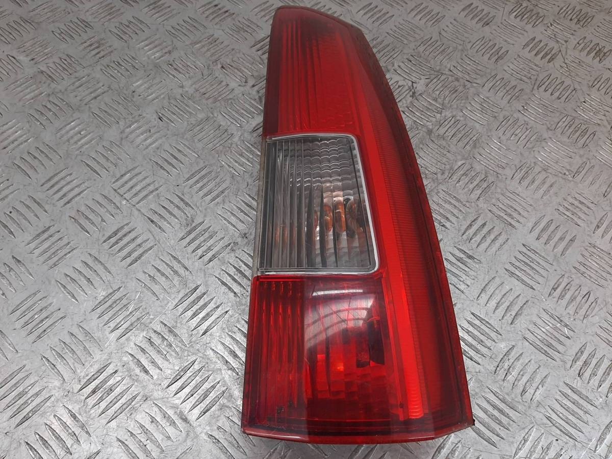 Новое Volvo V70, 2004 г., арт. 1103641