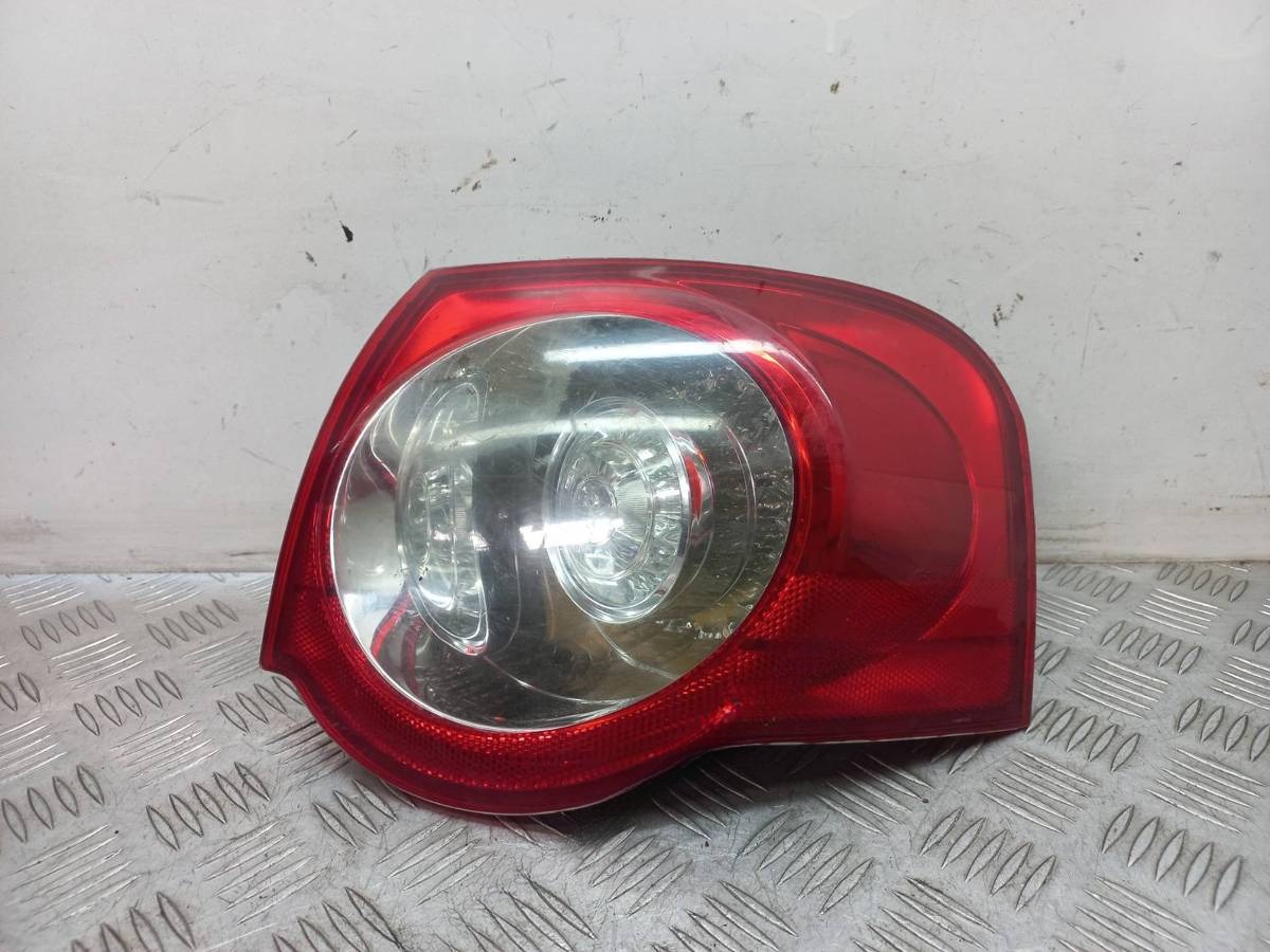 Новое Volkswagen Passat, 2006 г., OEM 3C9945096C, арт. 1117467