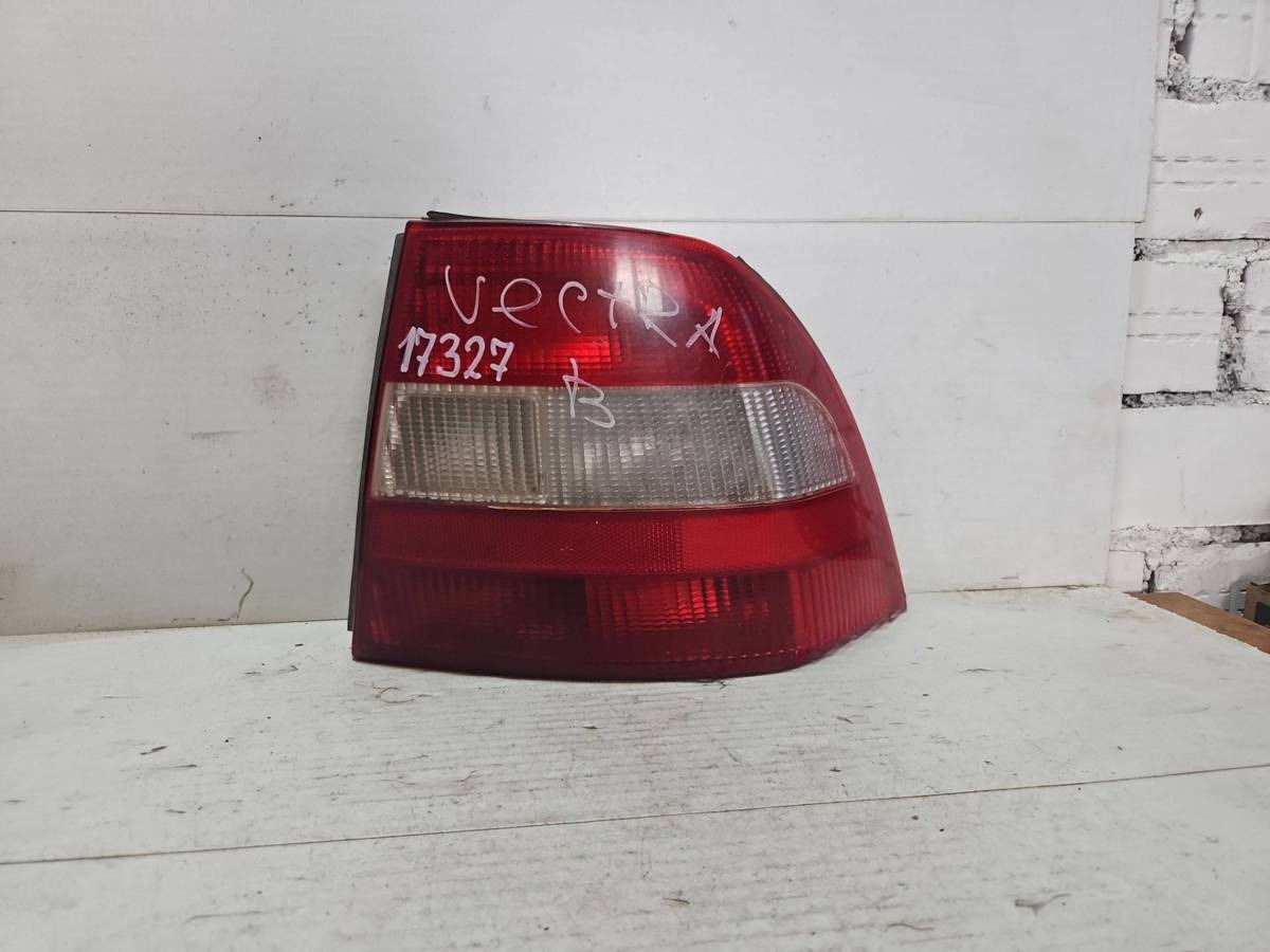 Новое Opel Vectra, 1998 г., OEM 9056804, арт. 24364