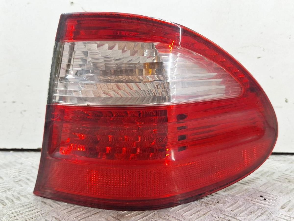 Новое Mercedes E W212 W211, 2004 г., OEM A2048302216, арт. 30256