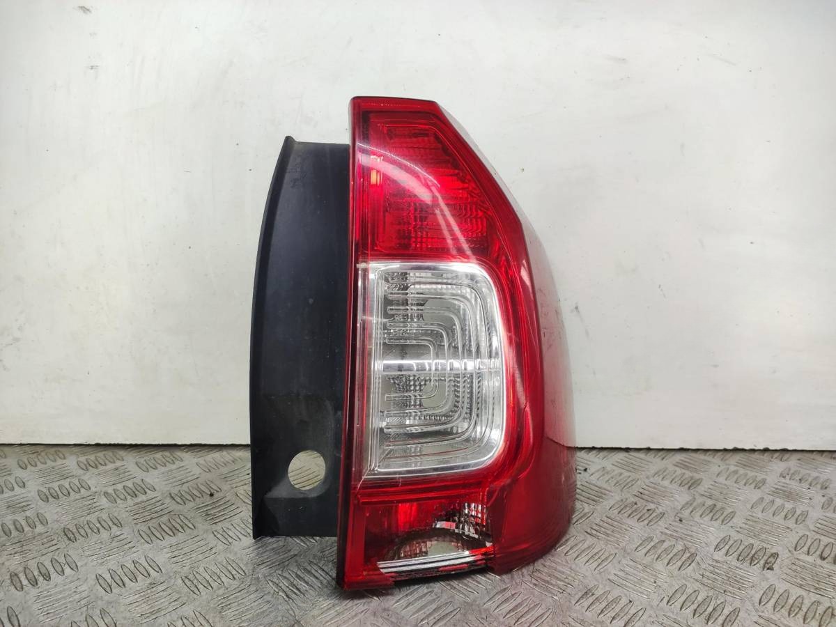 Новое Renault Logan, 2015 г., OEM 265502081R, арт. 37053