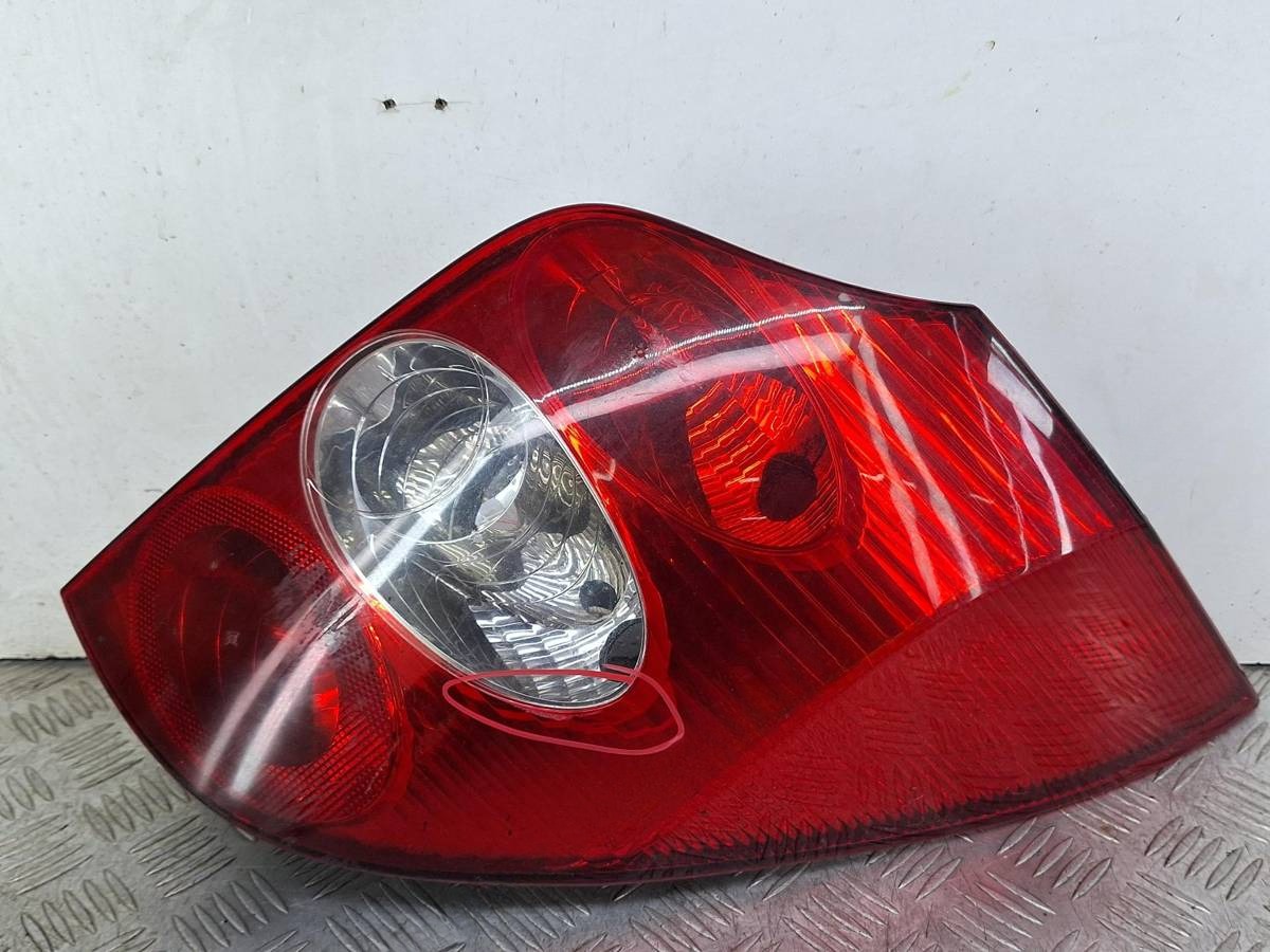 Новое Renault Laguna, 2005 г., OEM 8200002472, арт. 40419
