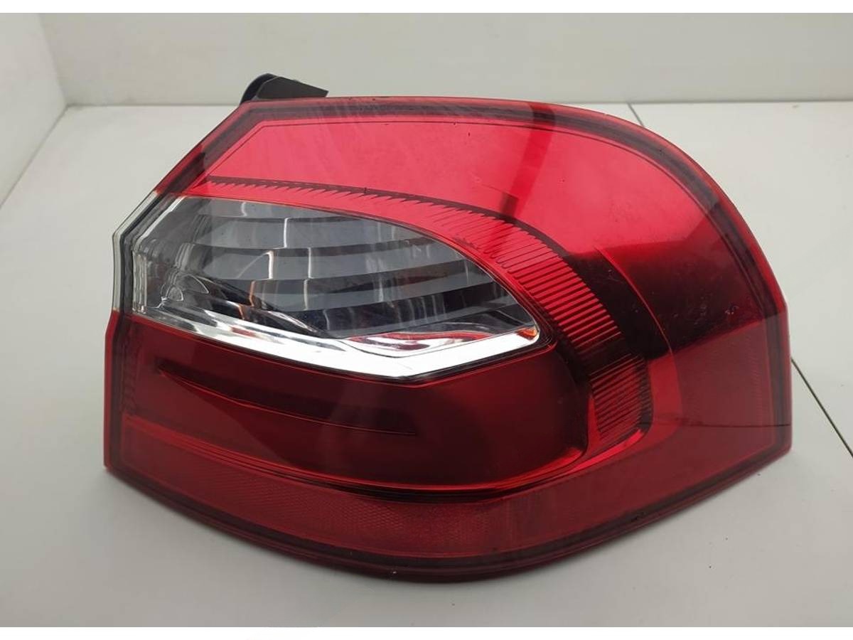 Новое Kia Rio, 2011 г., OEM 924021W260, арт. 53495362