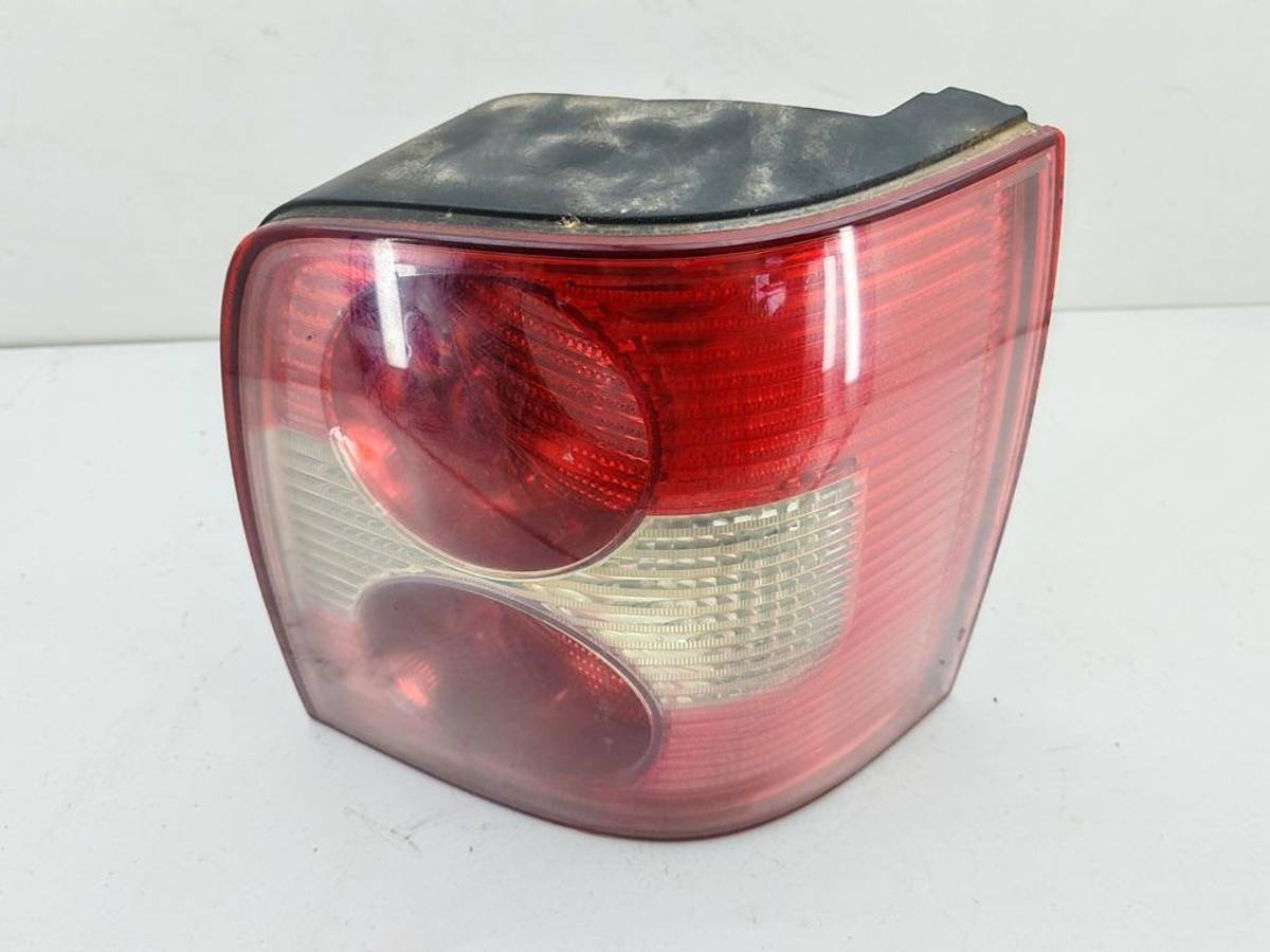 Новое Volkswagen Passat B5, 2001 г., OEM 3B9945096AA, арт. 55289413
