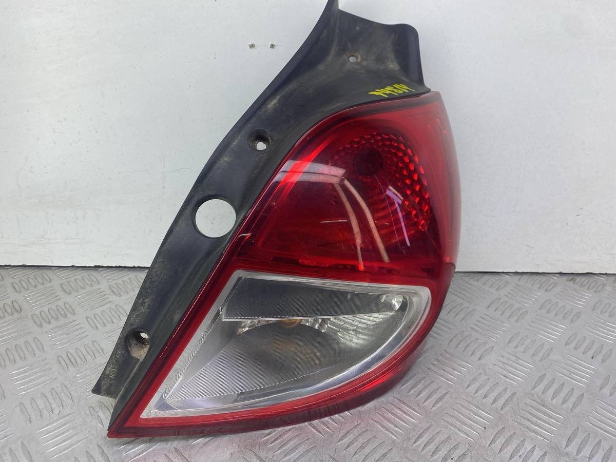 Новое Renault Clio, 2012 г., OEM 8200886946, арт. 63799
