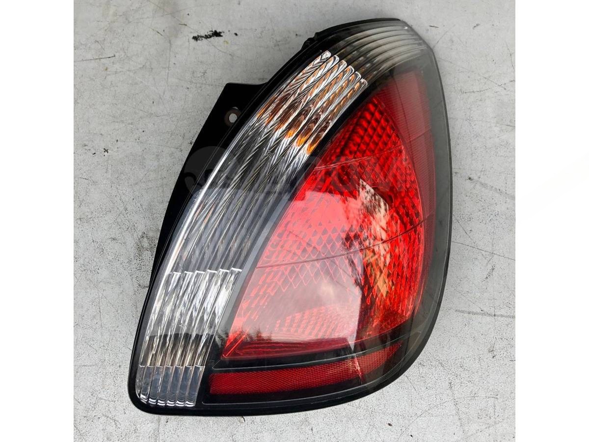 Новое Kia Rio, 2006 г., OEM 924021G210, арт. 733