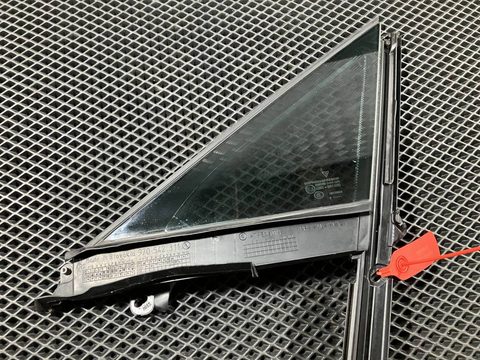 Форточка передняя левая Porsche Panamera, 2011 г., OEM 970542311, арт. 00161266, фото 3