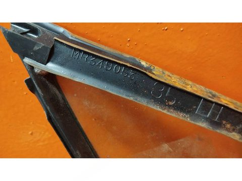 Форточка передняя левая Mitsubishi Space Runner, 1999 г., OEM mr349053, арт. 01019338, фото 3
