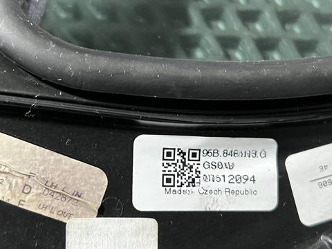 Форточка передняя левая Porsche Macan, 2022 г., OEM 95B845113, арт. 01635435, фото 10