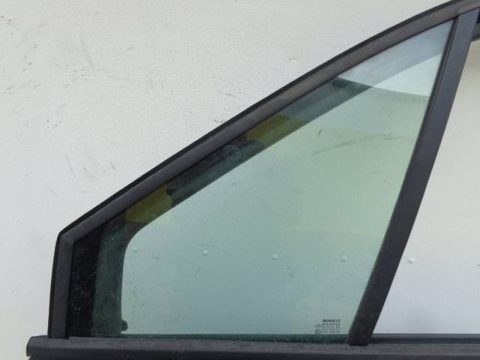 Форточка передняя левая Renault Scenic, 2005 г., арт. 10085125