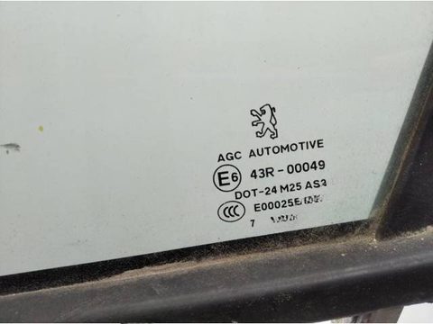 Форточка передняя левая Peugeot 407, 2007 г., арт. 10126736, фото 2