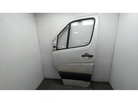 Форточка передняя левая Mercedes Sprinter W906, 2006 г., OEM A9067250009, арт. 11757407