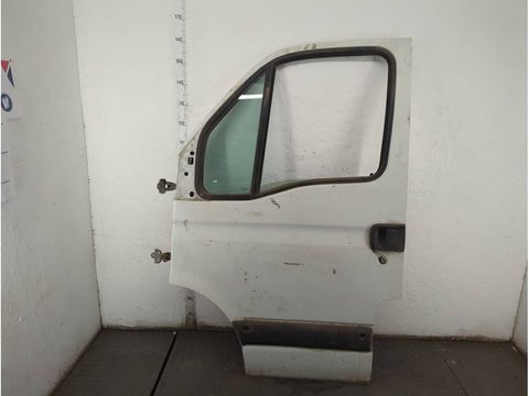 Форточка передняя левая Renault Master II, 2002 г., арт. 11916562