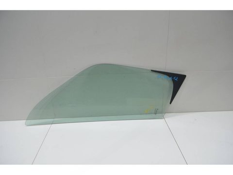 Форточка передняя левая Renault Master, 2012 г., OEM 802631127R, арт. 152236