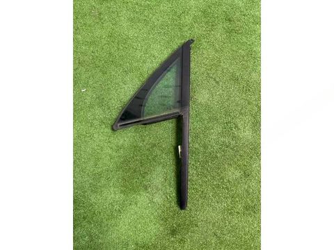 Форточка передняя левая Volkswagen Touareg 7P5, 2014 г., OEM 7P0845113D, арт. 17550