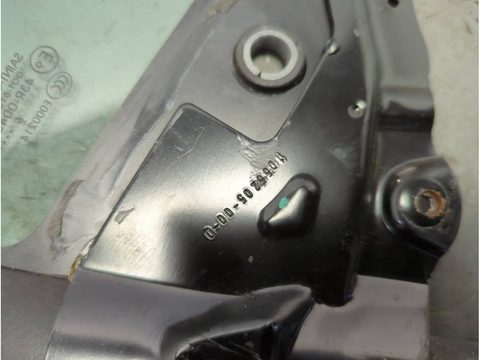 Форточка передняя левая Tesla Model X, 2016 г., OEM 105520500D, арт. 21137940, фото 4