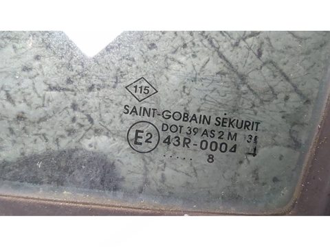 Форточка передняя левая Renault Master II, 2002 г., арт. 21385700, фото 2