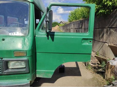 Форточка передняя левая Volkswagen LT, 1981 г., арт. 37766045
