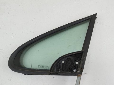 Форточка передняя левая Peugeot 307, 2005 г., арт. 55119012, фото 2