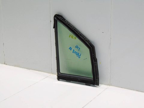 Форточка передняя левая Toyota Prius XW50, 2015 г., OEM 6812647010, арт. 57342, фото 7