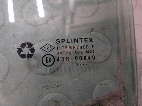 Форточка передняя левая Nissan Primastar I, 2001 г., OEM 8024500QAB, арт. 8280921, фото 2