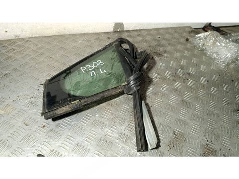 Форточка передняя левая Peugeot 308, 2008 г., арт. B107034379