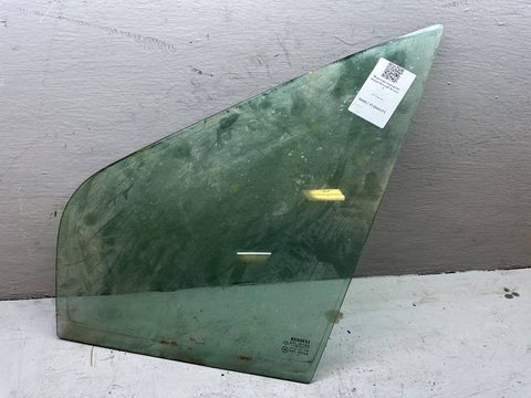 Форточка передняя левая Renault Scenic, 1999 г., OEM 7700828357, арт. B113599375