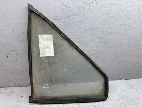 Форточка передняя левая Volkswagen Passat B2, 1987 г., OEM 321845251D, арт. B113599982, фото 3