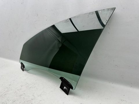Форточка передняя левая Tesla Model S, 2018 г., OEM 43R001074, арт. B126477_4, фото 2