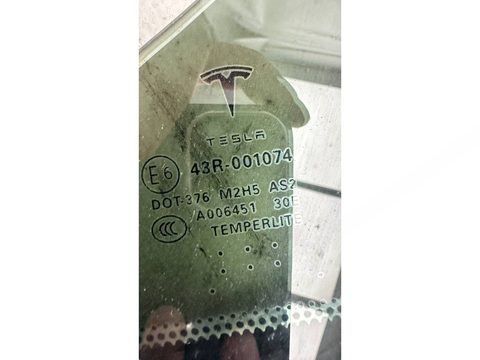 Форточка передняя левая Tesla Model S, 2018 г., OEM 1032610, арт. B126808_3, фото 3