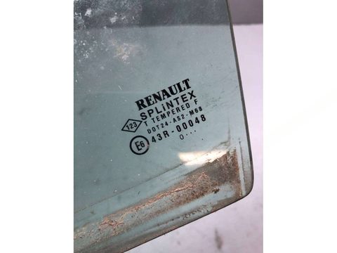 Форточка передняя левая Renault Scenic, 2000 г., OEM 7700828356, арт. B68540395, фото 2