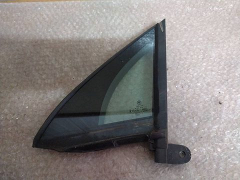 Форточка передняя левая Volkswagen Tiguan, 2021 г., OEM 5NA845113F, арт. BRS91894633
