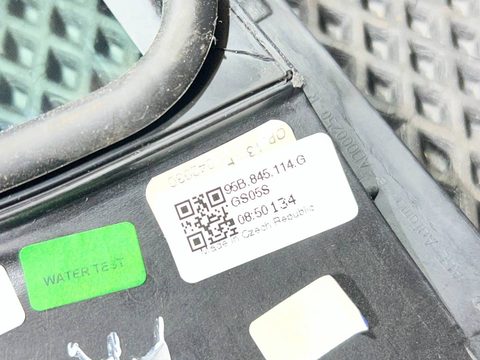Форточка передняя правая Porsche Macan, 2022 г., OEM 95B845114, арт. 01637089, фото 10