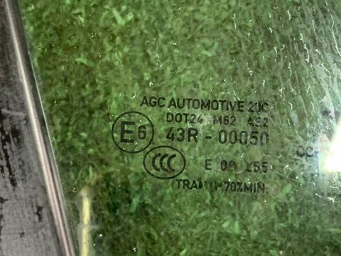 Форточка передняя правая Porsche Macan, 2020 г., OEM 95B845114, арт. 01935680_1, фото 7