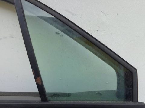 Форточка передняя правая Renault Scenic, 2005 г., арт. 10085065